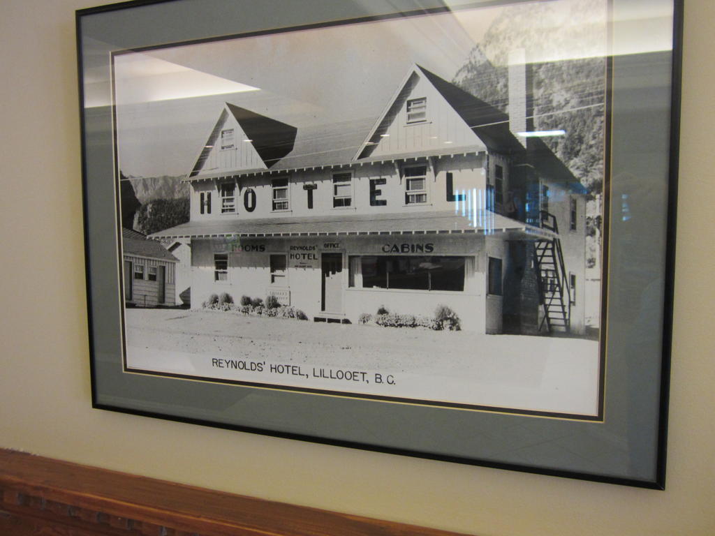 Reynolds Hotel Lillooet Eksteriør bilde